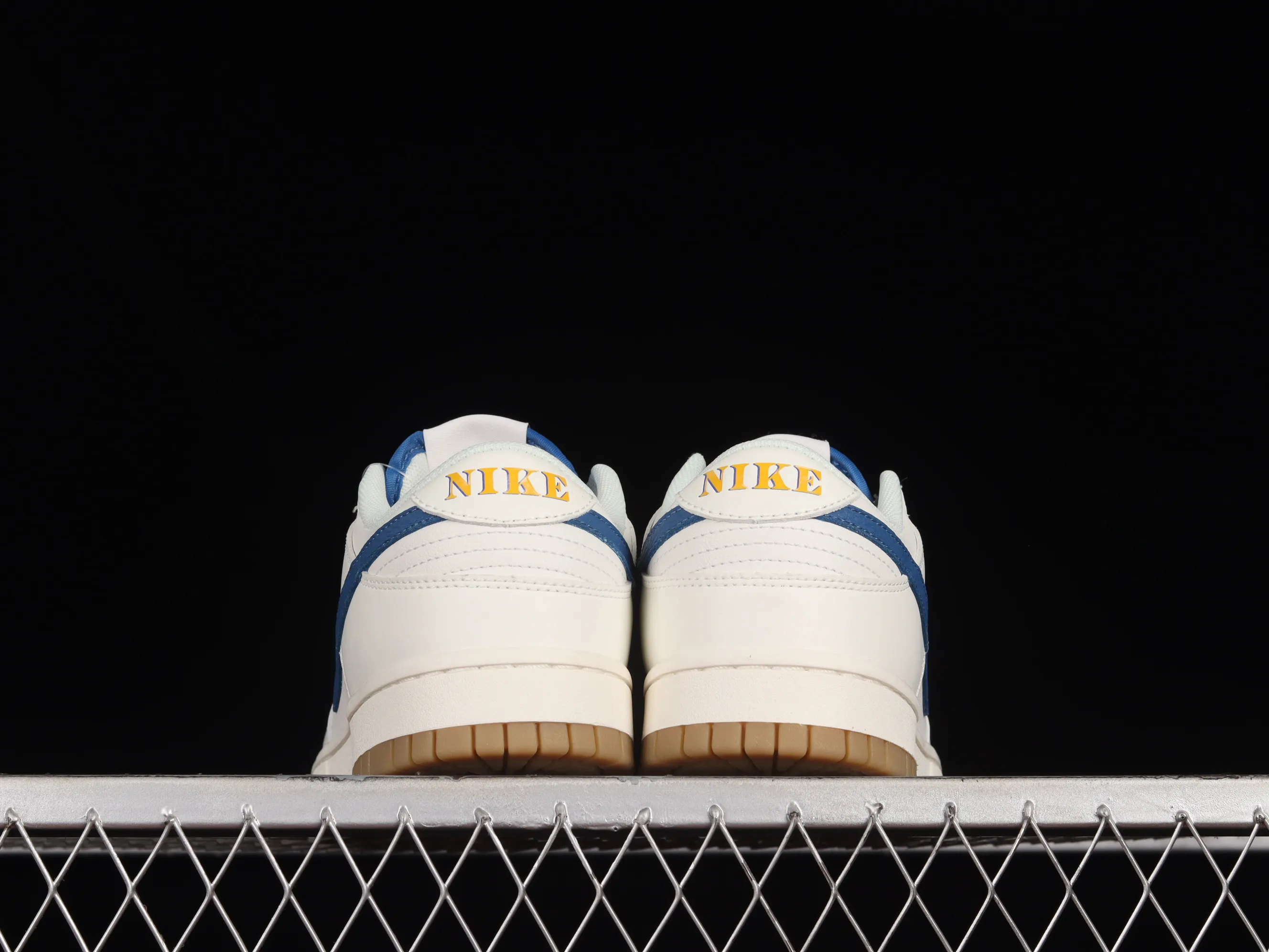 All categories Nk SB Dunk series Nk SB Dunk Low low-top sneakers F version Nk SB Dunk Low milk blue SB low-top sports and leisure sneakers DX3198-133